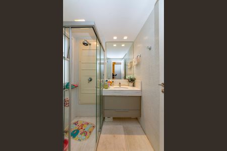 Apartamento à venda com 125m², 3 quartos e 3 vagasBanheiro da Suíte 2