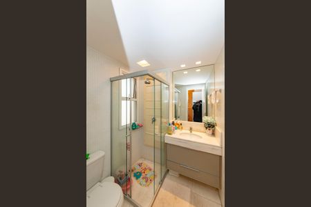 Apartamento à venda com 125m², 3 quartos e 3 vagasBanheiro da Suíte 2