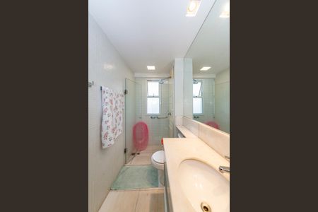 Apartamento à venda com 125m², 3 quartos e 3 vagasBanheiro da Suíte 3