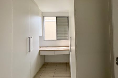 Apartamento à venda com 67m², 3 quartos e 1 vagaQuarto 2