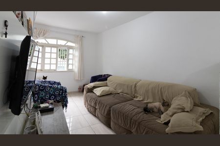 Casa para alugar com 80m², 3 quartos e 1 vagaSala