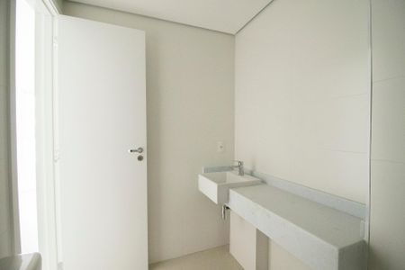 Apartamento à venda com 125m², 3 quartos e 2 vagasBanheiro da Suíte 1