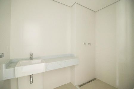 Apartamento à venda com 125m², 3 quartos e 2 vagasBanheiro da Suíte 1