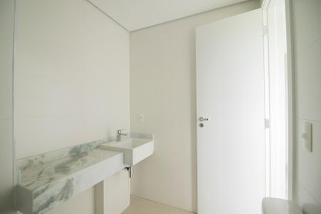 Apartamento à venda com 125m², 3 quartos e 2 vagasBanheiro da Suíte 2