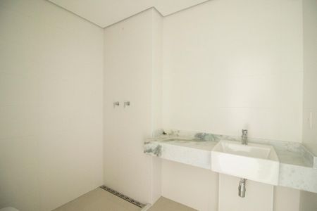 Apartamento à venda com 125m², 3 quartos e 2 vagasBanheiro da Suíte 2