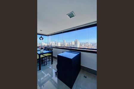 Apartamento à venda com 115m², 3 quartos e 2 vagasVaranda da Sala