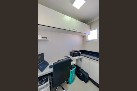 Apartamento à venda com 115m², 3 quartos e 2 vagasEscritório