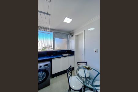 Apartamento à venda com 115m², 3 quartos e 2 vagasÁrea de Serviço