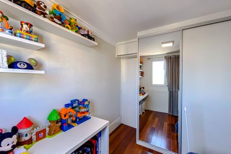 Apartamento à venda com 115m², 3 quartos e 2 vagasQuarto 2