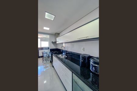 Apartamento à venda com 115m², 3 quartos e 2 vagasCozinha