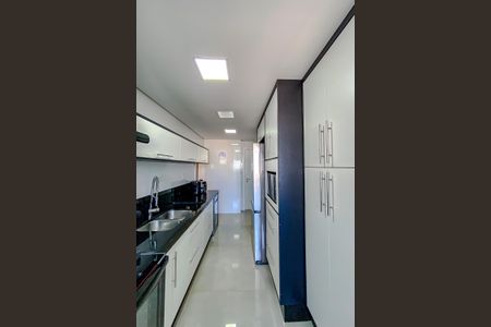 Apartamento à venda com 115m², 3 quartos e 2 vagasCozinha