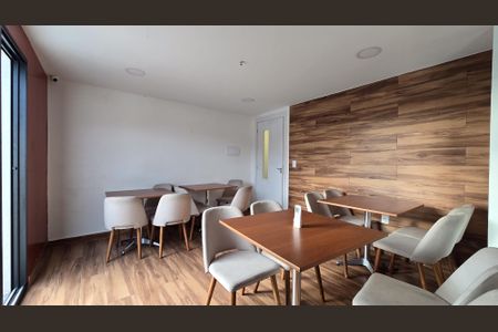 Apartamento à venda com 32m², 2 quartos e sem vagaÁrea comum - Salão de festas