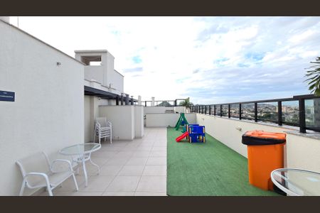 Apartamento à venda com 32m², 2 quartos e sem vagaÁrea comum - Playground