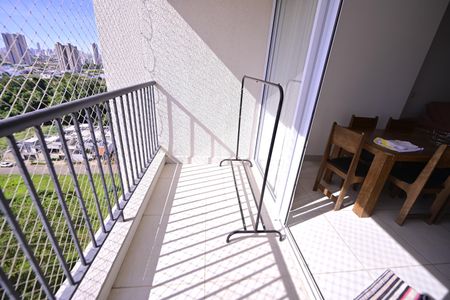 Apartamento para alugar com 69m², 2 quartos e 1 vagavaranda Sala