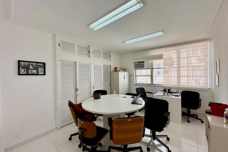 Apartamento à venda com 76m², 1 quarto e sem vagaQuarto