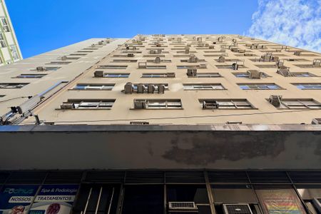 Apartamento à venda com 76m², 1 quarto e sem vagaFachada