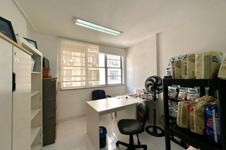 Apartamento à venda com 76m², 1 quarto e sem vagaSala