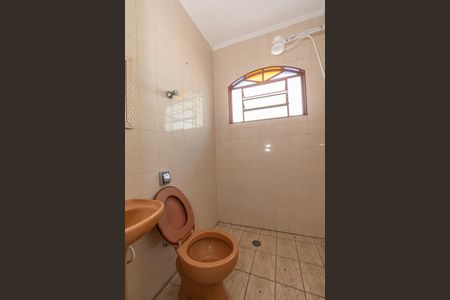 Casa para alugar com 190m², 3 quartos e 3 vagasEdícula - Banheiro