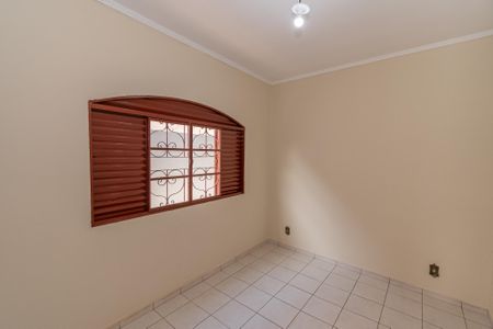 Casa para alugar com 190m², 3 quartos e 3 vagasQuarto 1