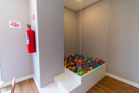 Apartamento à venda com 58m², 2 quartos e 1 vagaÁrea comum