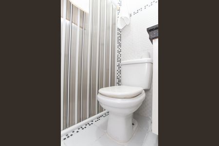 Casa à venda com 141m², 3 quartos e 3 vagasBanheiro da Suíte