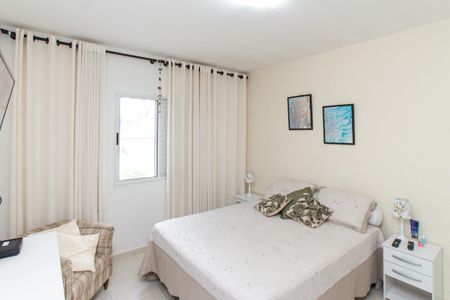 Casa à venda com 141m², 3 quartos e 3 vagasSuíte