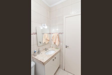 Casa à venda com 141m², 3 quartos e 3 vagasBanheiro