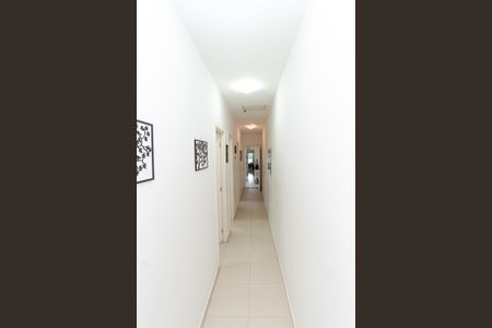 Casa à venda com 141m², 3 quartos e 3 vagasCorredor