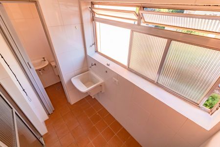 Apartamento à venda com 70m², 3 quartos e 1 vagaÁrea de Serviço