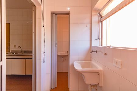 Apartamento à venda com 70m², 3 quartos e 1 vagaÁrea de Serviço