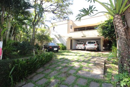 Casa à venda com 653m², 3 quartos e 7 vagasGaragem