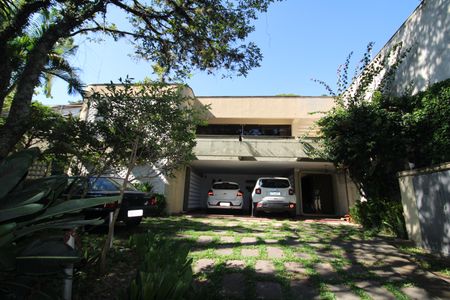 Casa à venda com 653m², 3 quartos e 7 vagasGaragem