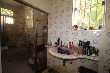 Casa à venda com 653m², 3 quartos e 7 vagasBanheiro da Suíte