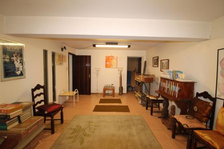 Casa à venda com 653m², 3 quartos e 7 vagasEdícula