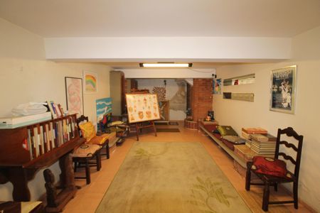 Casa à venda com 653m², 3 quartos e 7 vagasEdícula