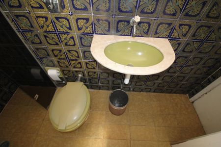 Casa à venda com 653m², 3 quartos e 7 vagasEdícula - Banheiro