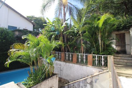 Casa à venda com 653m², 3 quartos e 7 vagasQuintal