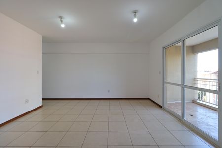 Apartamento para alugar com 107m², 3 quartos e 2 vagasSala