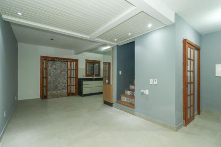 Casa de condomínio à venda com 179m², 3 quartos e 2 vagasSala