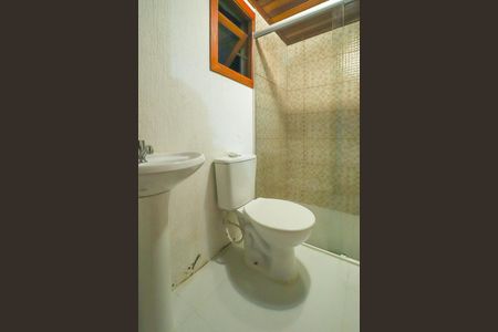 Casa de condomínio à venda com 179m², 3 quartos e 2 vagasBanheiro Suite 2