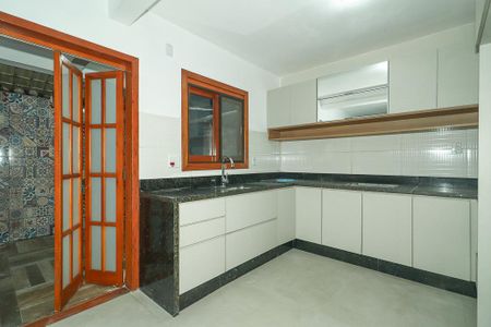 Casa de condomínio à venda com 179m², 3 quartos e 2 vagasCozinha