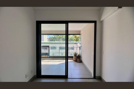 Apartamento à venda com 73m², 2 quartos e 1 vagaVaranda