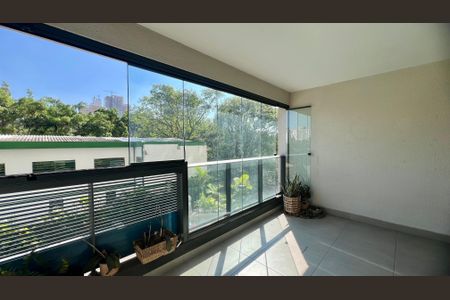 Apartamento à venda com 73m², 2 quartos e 1 vagaVaranda