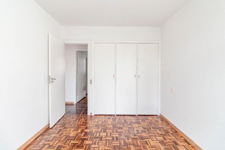 Apartamento à venda com 110m², 3 quartos e 1 vagaQuarto 2