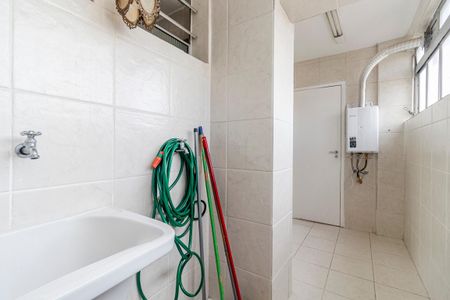 Apartamento à venda com 110m², 3 quartos e 1 vagaÁrea de Serviço