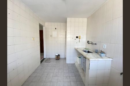 Apartamento à venda com 75m², 2 quartos e 1 vaga Apartamento à venda com 75m², 2 quartos e 1 vagaCozinha e Área de Serviço