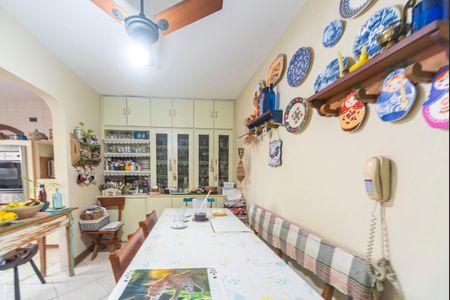 Apartamento para alugar com 320m², 3 quartos e 2 vagasCopa