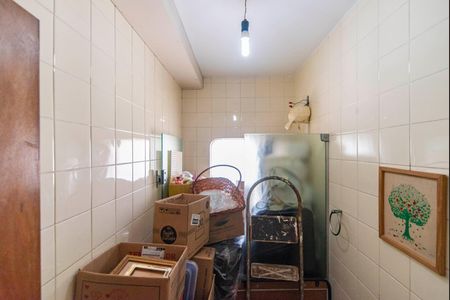 Apartamento para alugar com 320m², 3 quartos e 2 vagasBanheiro de serviço