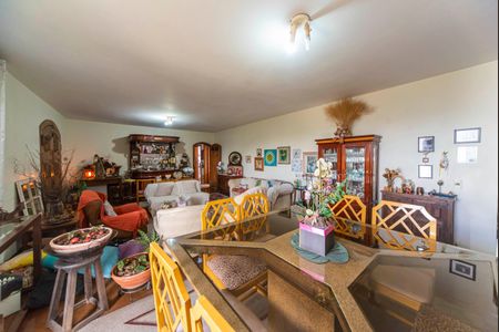 Apartamento para alugar com 320m², 3 quartos e 2 vagasSala