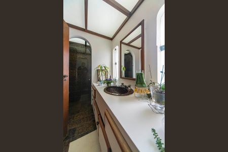 Apartamento para alugar com 320m², 3 quartos e 2 vagasBanheiro Social